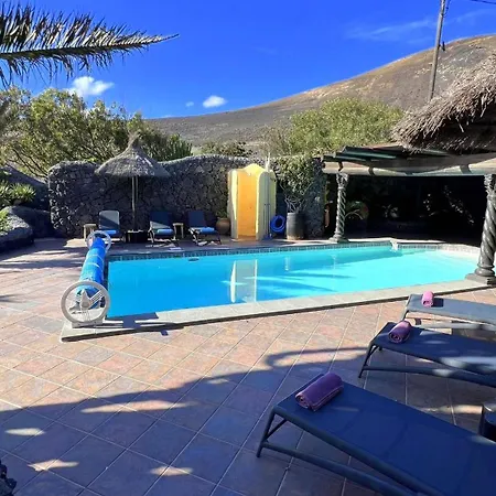 Concha - Sonnenbett, Sauna, Traumhafter Meerblick, Beheizter Pool, Billiard, Tischtennis *
