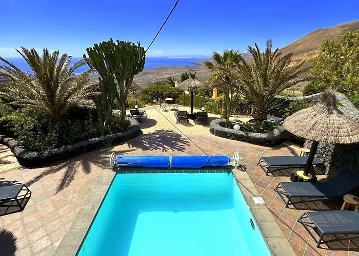 Concha - Sonnenbett, Sauna, Traumhafter Meerblick, Beheizter Pool, Billiard, Tischtennis La Asomada (Lanzarote)